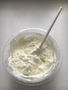 Quark with lemon and icing sugar mixed in